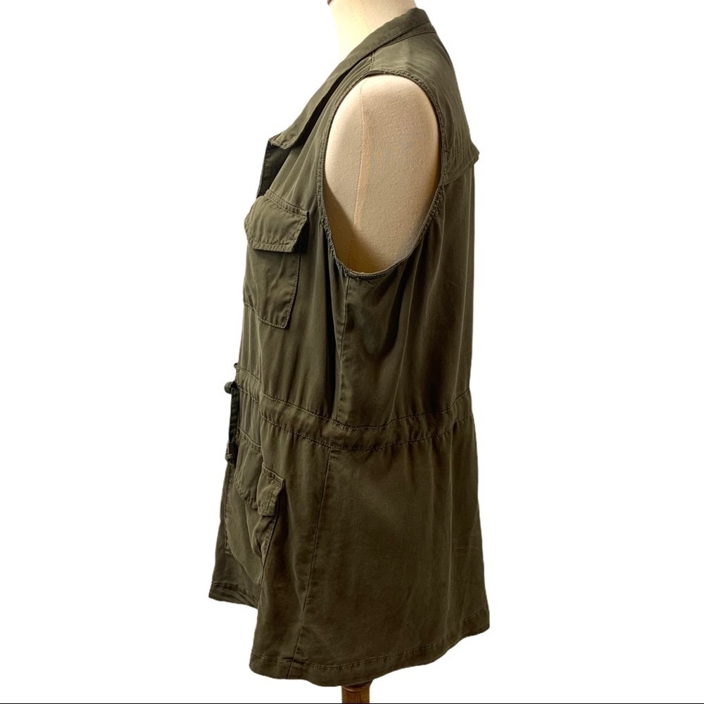 Universal Thread Army Green Utility Anorak Vest - Picture 7 of 10